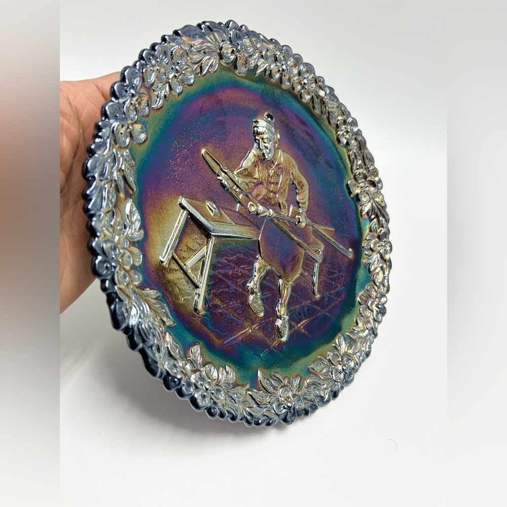 Fenton - Vintage (1970s) Carnival Art Glass Plate. NOT FOR FOOD USE!!! - Picture 5 of 17